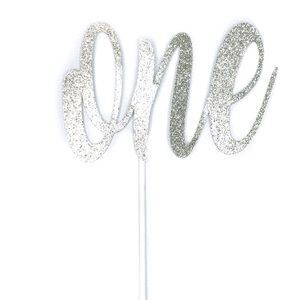 Custom Cake Toppers and Banners!